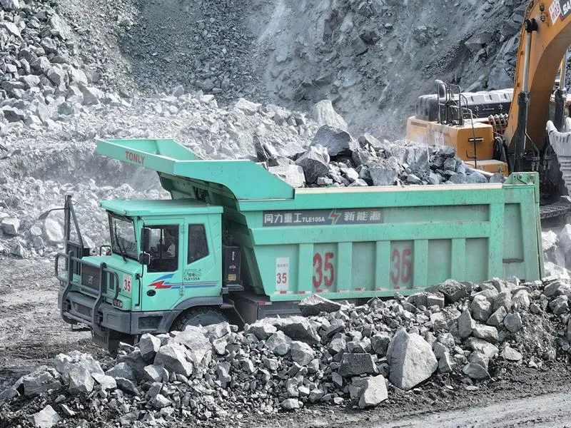 60-90 Ton Electric Off-Road Dump Truck